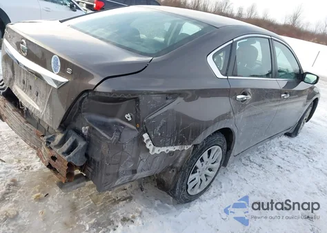 2015 Nissan Altima 2.5 S из США, поврежденный, VIN 1N4AL3AP8FC225109